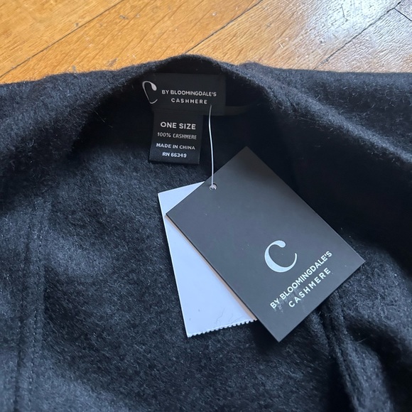 C by Bloomingdale’s Black Cashmere Shawl Wrap NWT - Picture 5 of 6